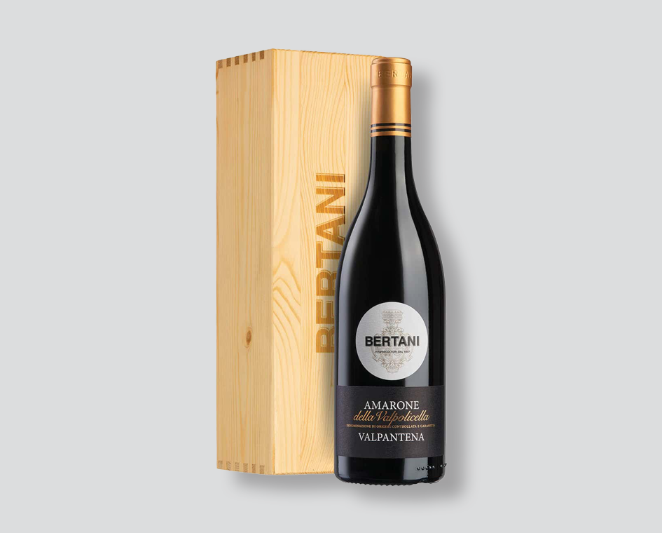 Amarone Valpantena Bertani 2022
Amarone Bertani magnum
vino rosso Amarone
bottiglia 1,5 L Amarone
Amarone Valpolicella premium
regalo di natale