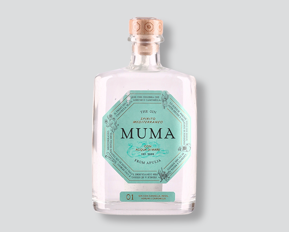 gin Muma
gin italiano
premium gin
bottiglia di gin
gin artigianale
gin mediterraneo
acqua di mare
Puglia
gusto agrumato
botaniche naturali
cocktail estivi
gin tonic
aperitivo elegante
spirito marino
distillato italiano
lifestyle mediterraneo
esperienza premium
aperitivo di qualità
eleganza italiana
sapore autentico
scelta raffinata
momento di relax
drink di classe
scopri Muma
assapora il mare