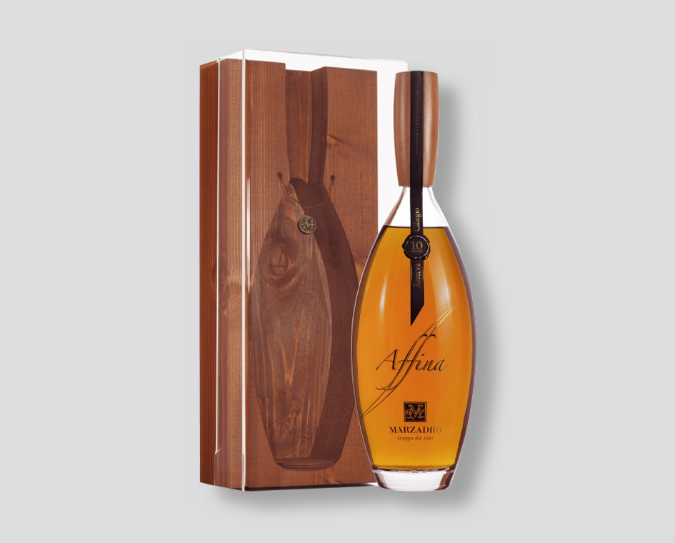 grappa affina riserva ciliegio
marzadro
grappa invecchiata ciliegio
grappa trentina
distillato italiano
grappa premium
grappa morbida
grappa artigianale
bottiglia grappa
grappa da meditazione
liquore italiano
grappa elegante
grappa aromatica
grappa fruttata
grappa raffinata