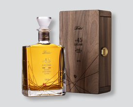 Grappa Berta Legami
Berta +38 +45 +51
grappa artigianale
distillato italiano
bottiglia elegante
grappa da degustazione
liquori Berta
grappa premium
regalo
regalo di natale