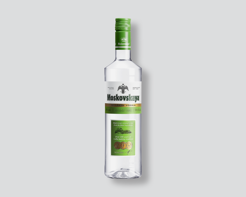vodka, vodka russa, Moskovskaya, vodka pura, distillato, bottiglia vodka, alcolico, bevanda spiritosa, liquore chiaro, vodka 1 litro, vodka classica, bevanda liscia, cocktail base, bottiglia elegante, drink freddo
